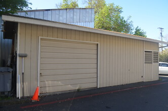 1270 Slater St in Santa Rosa, CA - Building Photo - Building Photo