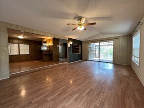 204 Harmons Way in San Marcos, TX - Building Photo - Building Photo