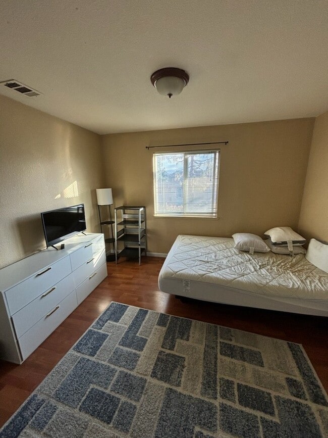 1499 Essex St in San Jose, CA - Foto de edificio - Building Photo