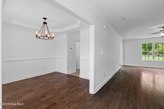104 Wild Blossom Dr in Richlands, NC - Building Photo - Building Photo
