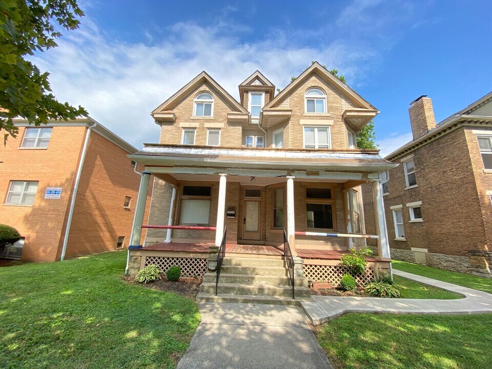 1470 Neil Ave in Columbus, OH - Building Photo