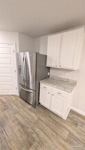 10557 Queens Gate Cir in Pensacola, FL - Building Photo - Building Photo