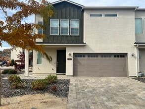 1060 Big Rock Loop in Reno, NV - Building Photo - Building Photo