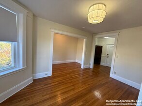1371 Commonwealth Ave, Unit 35 in Boston, MA - Building Photo - Building Photo