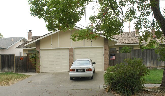 4035-4037 Bismarck Dr in San Jose, CA - Foto de edificio - Building Photo