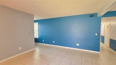 3038 Antique Oaks Cir in Winter Park, FL - Building Photo - Building Photo