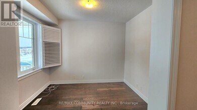 2364 Dobbinton St in Oshawa, ON - Building Photo - Building Photo