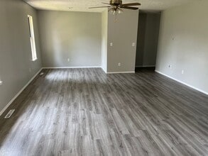 712 Rice St in Nixa, MO - Building Photo - Building Photo