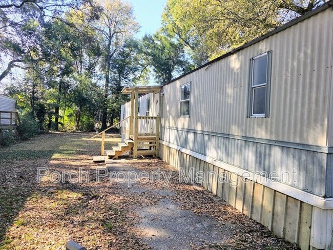 12 Anne Cir in Bellview, FL - Building Photo - Building Photo