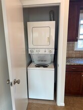 222 Gainsborg Ave E in Harrison, NY - Building Photo - Building Photo