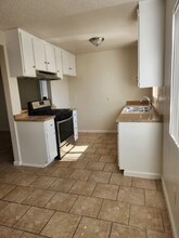 6592 Westpark Pl in Westminster, CA - Building Photo - Building Photo