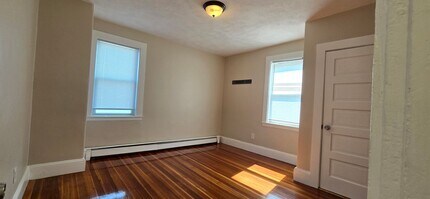 79-81 Union St in Quincy, MA - Building Photo - Building Photo