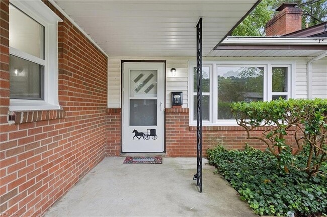 73 Stanley Dr