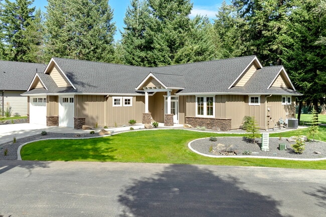 property at 21702 N Medalist Ct