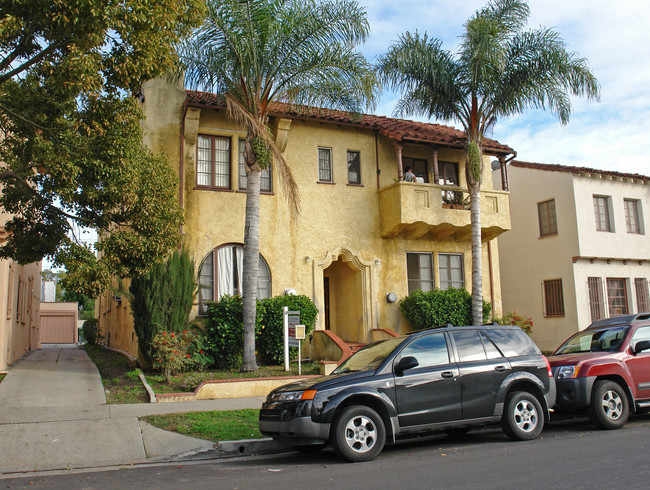 414 N Stanley Ave in Los Angeles, CA - Building Photo - Building Photo