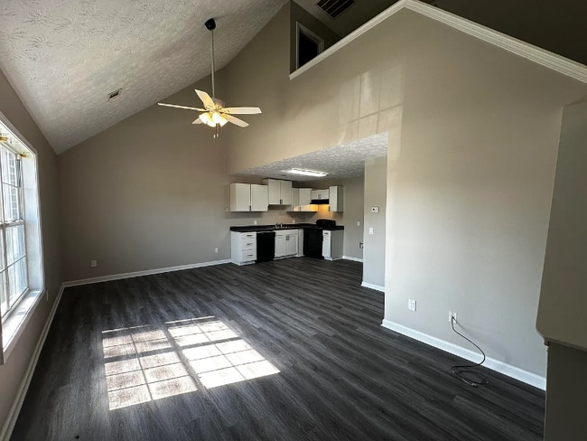112 E Wright St in Winder, GA - Building Photo - Building Photo