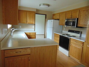 5735 SW 206th Ave in Beaverton, OR - Building Photo - Building Photo