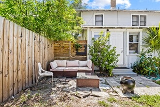 1013 5th St N, Unit 3 - Vintage View Loft in St. Petersburg, FL - Foto de edificio - Building Photo