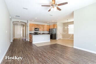 3000 Lady Mae Ln in Kissimmee, FL - Foto de edificio - Building Photo