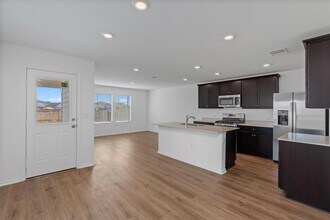 12216 Scarlet Sleeve Wy in Austin, TX - Building Photo - Building Photo