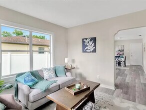 2704 W Leroy St in Tampa, FL - Building Photo - Building Photo