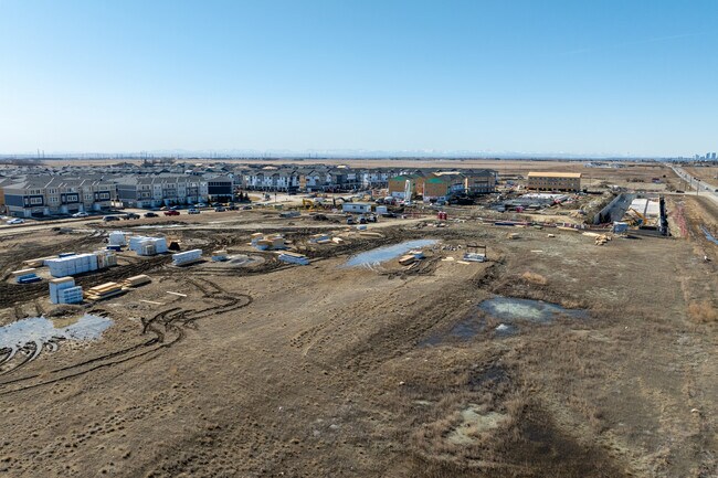 Lockwood in Chestermere, AB - Building Photo - Building Photo