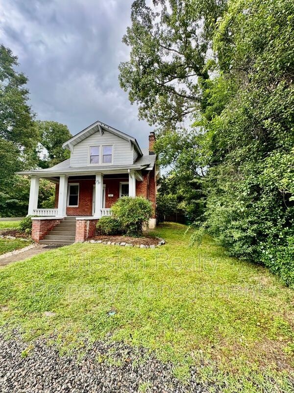 property at 2132 Ginter St