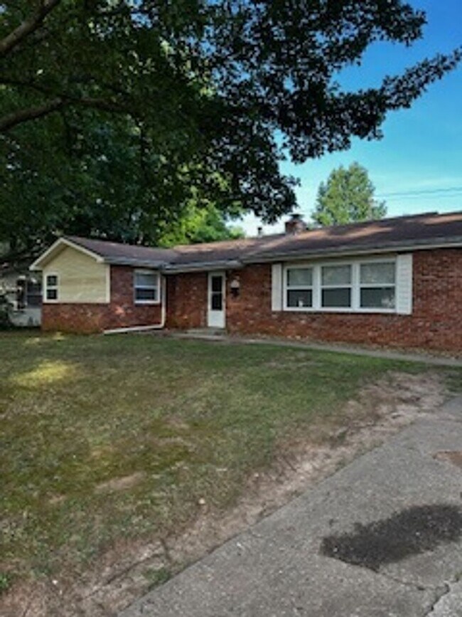 802 E Morningside St in Springfield, MO - Building Photo - Building Photo