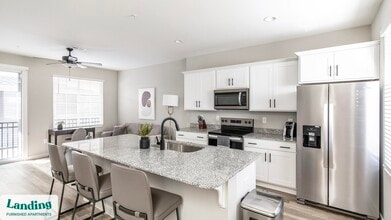 1763 Slaughter Rd, Unit 215 in Madison, AL - Foto de edificio - Building Photo