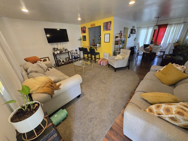 16 Elridge Ln in Willingboro, NJ - Building Photo - Building Photo