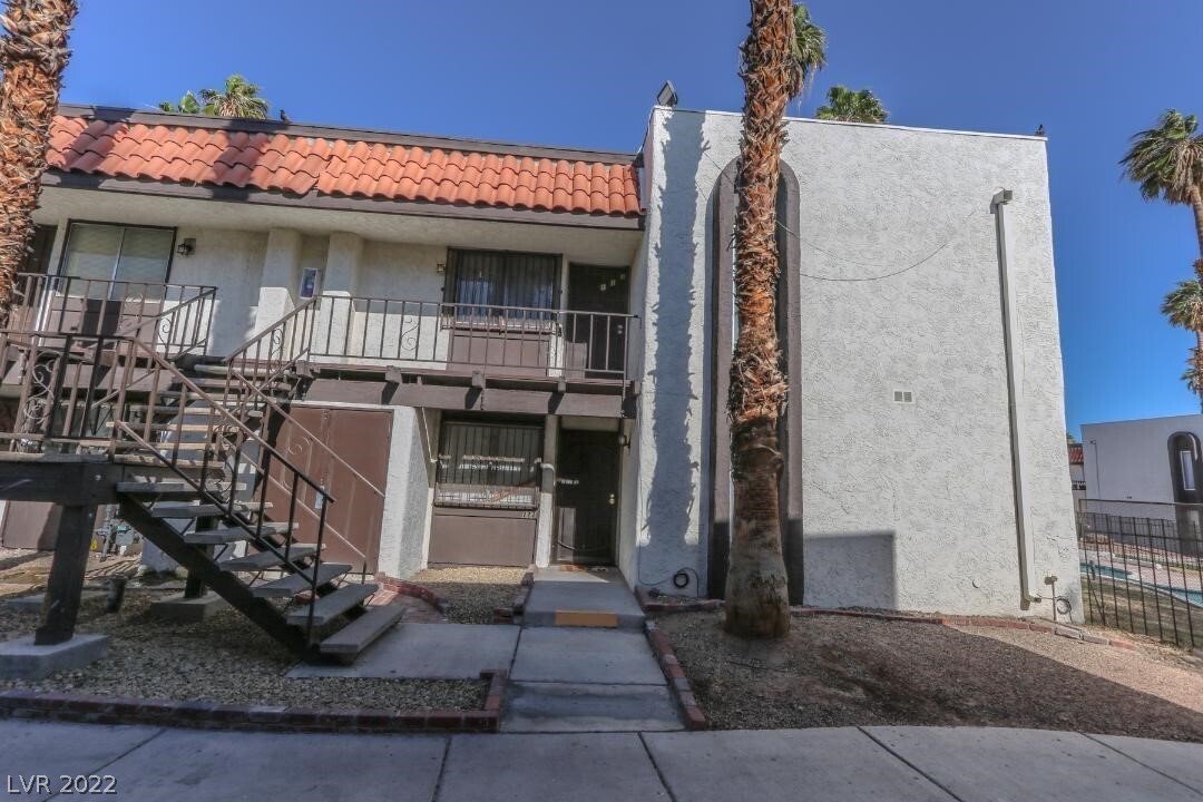 1405 Vegas Valley Dr, Unit 112 in Las Vegas, NV - Foto de edificio