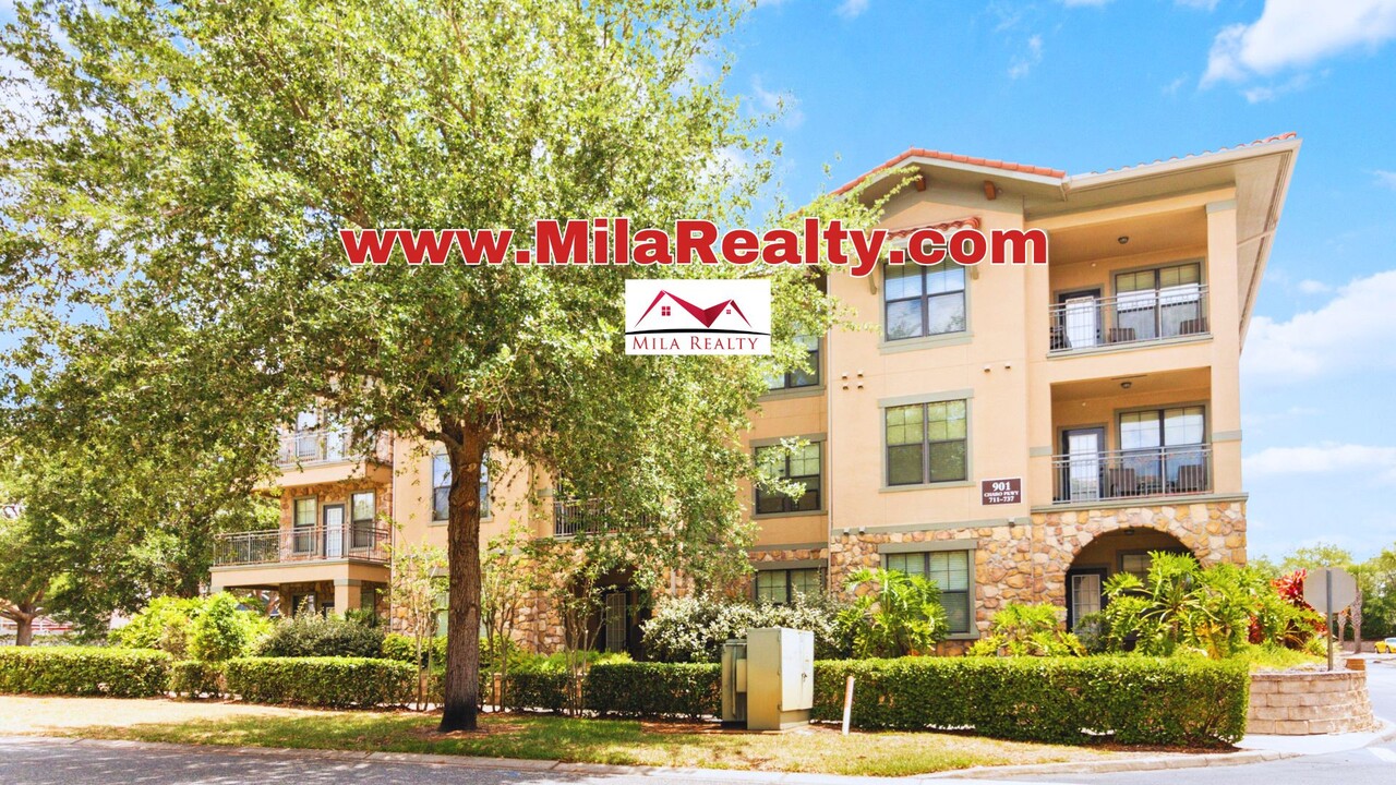 901 Charo Pkwy in Davenport, FL - Building Photo