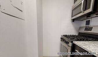 185 Freeman St in Brookline, MA - Building Photo