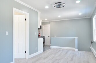 661 Mount Lucas Rd in Princeton, NJ - Foto de edificio - Building Photo