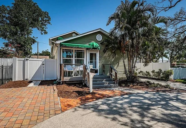 property at 451 27th Ave N