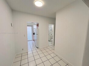 1235 Euclid Ave in Miami Beach, FL - Building Photo - Building Photo