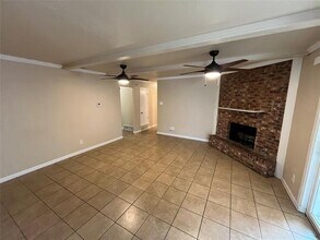 422 Bella St in Duncanville, TX - Building Photo - Building Photo