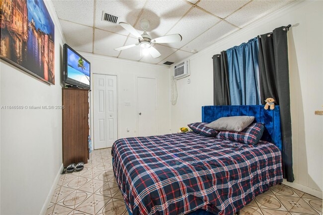 4521 SW 5th Terrace in Coral Gables, FL - Building Photo - Building Photo