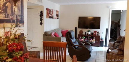 2075 SW 122nd Ave-Unit -129 in Miami, FL - Building Photo - Building Photo