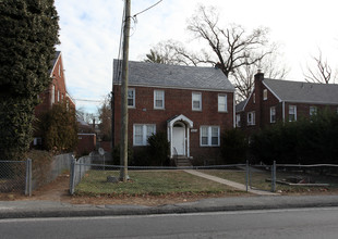 8623 Flower Ave in Takoma Park, MD - Building Photo - Building Photo