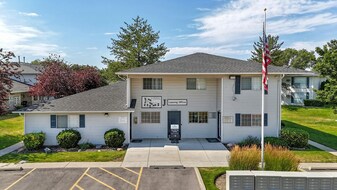 Parkway Commons in Salt Lake City, UT - Building Photo