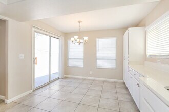 3432 Shonna Way in North Las Vegas, NV - Building Photo - Building Photo