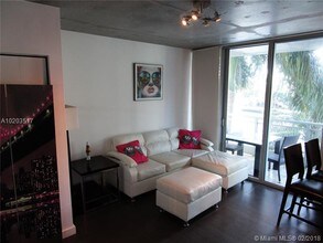 690 SW 1st Ct-Unit -307 in Miami, FL - Building Photo - Building Photo