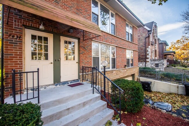 property at 7434 Delmar Blvd