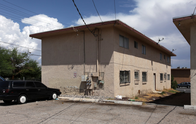 Mount Vernon Estates in Las Vegas, NV - Foto de edificio - Building Photo