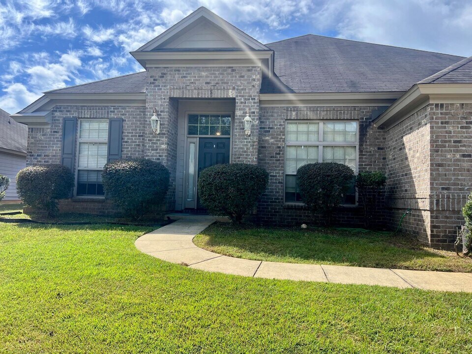 10537 Duncannon Trail in Montgomery, AL - Building Photo