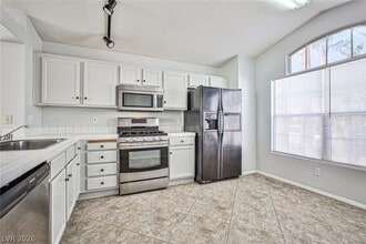 3432 Meridale Dr in Las Vegas, NV - Building Photo - Building Photo