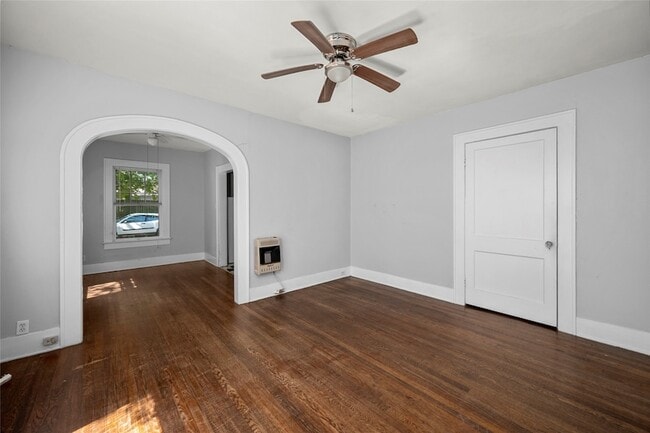 1608 Kipling St in Houston, TX - Foto de edificio - Building Photo