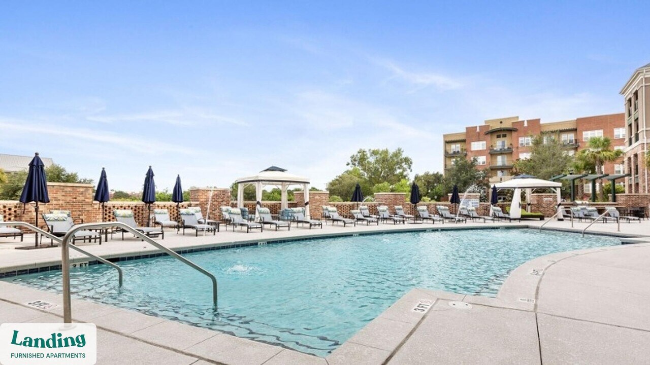211 River Landing Dr in Charleston, SC - Building Photo