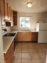 1841 Kalmia St in Sweet Home, OR - Building Photo - Building Photo
